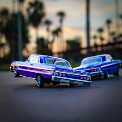 Redcat SixtyFour-18 RC Car - 1:18 1964 Chevrolet Impala SS Hopping Lowrider